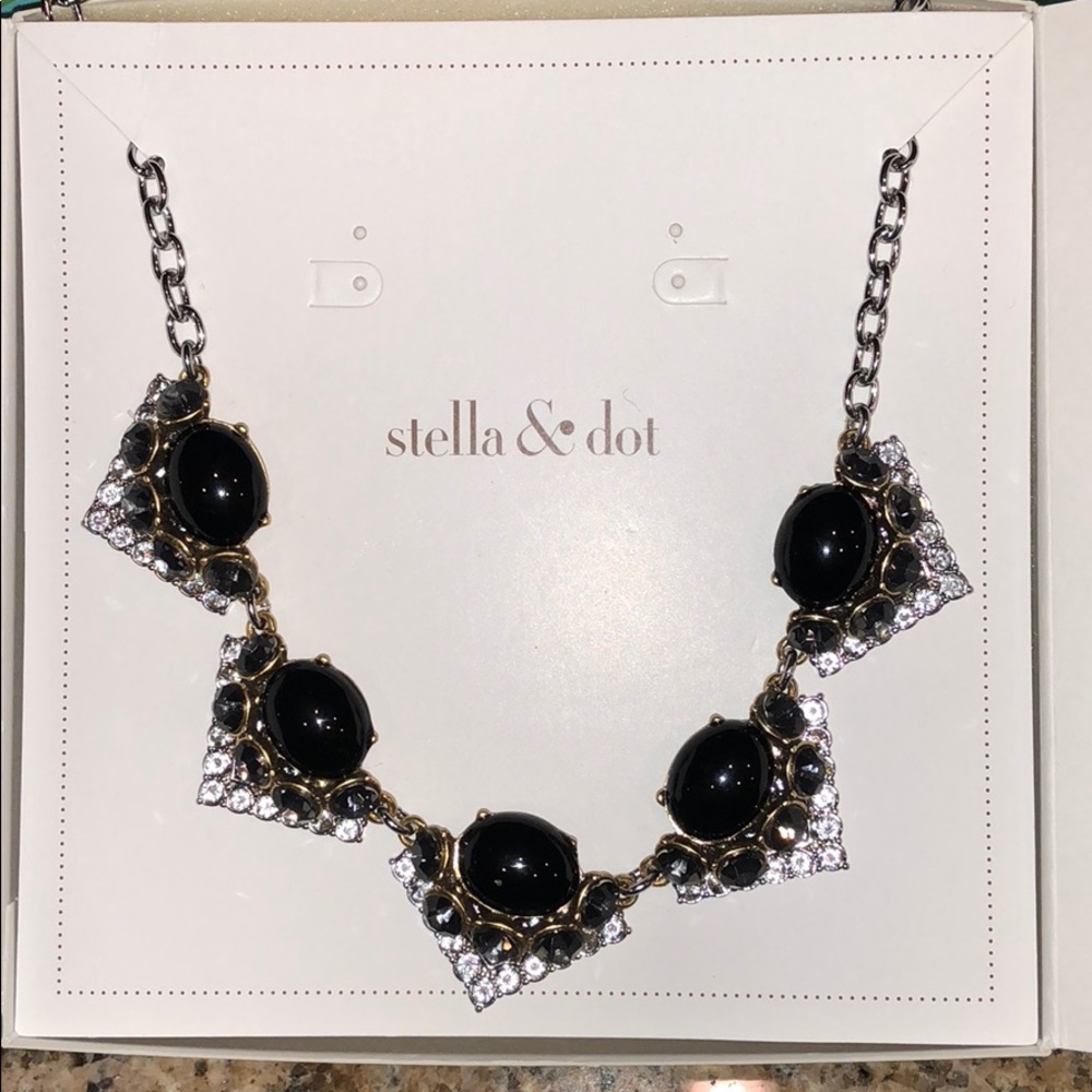 Stella & Dot Rory Necklace - Picture 2 of 5